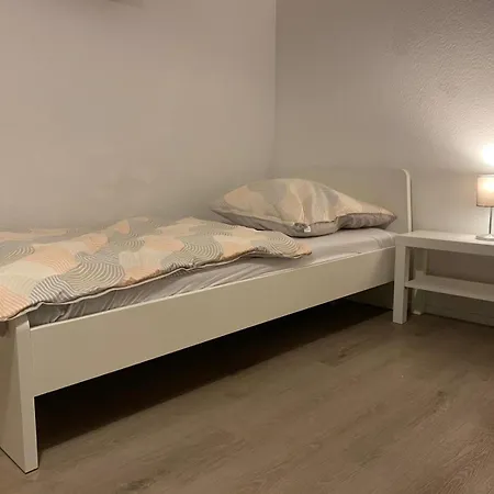 Apartment Monteur- Und