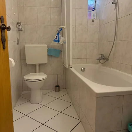 Monteur- Und Apartament