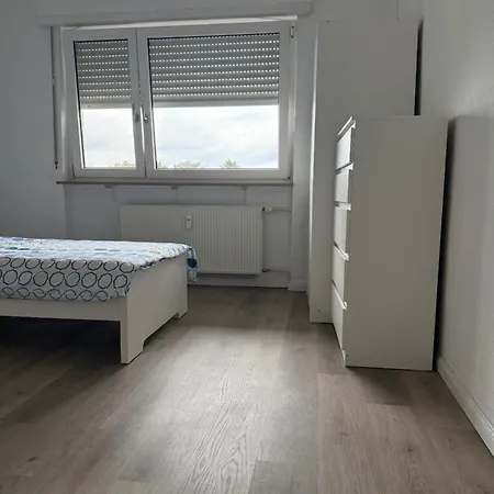 Monteur- Und * Hemsbach